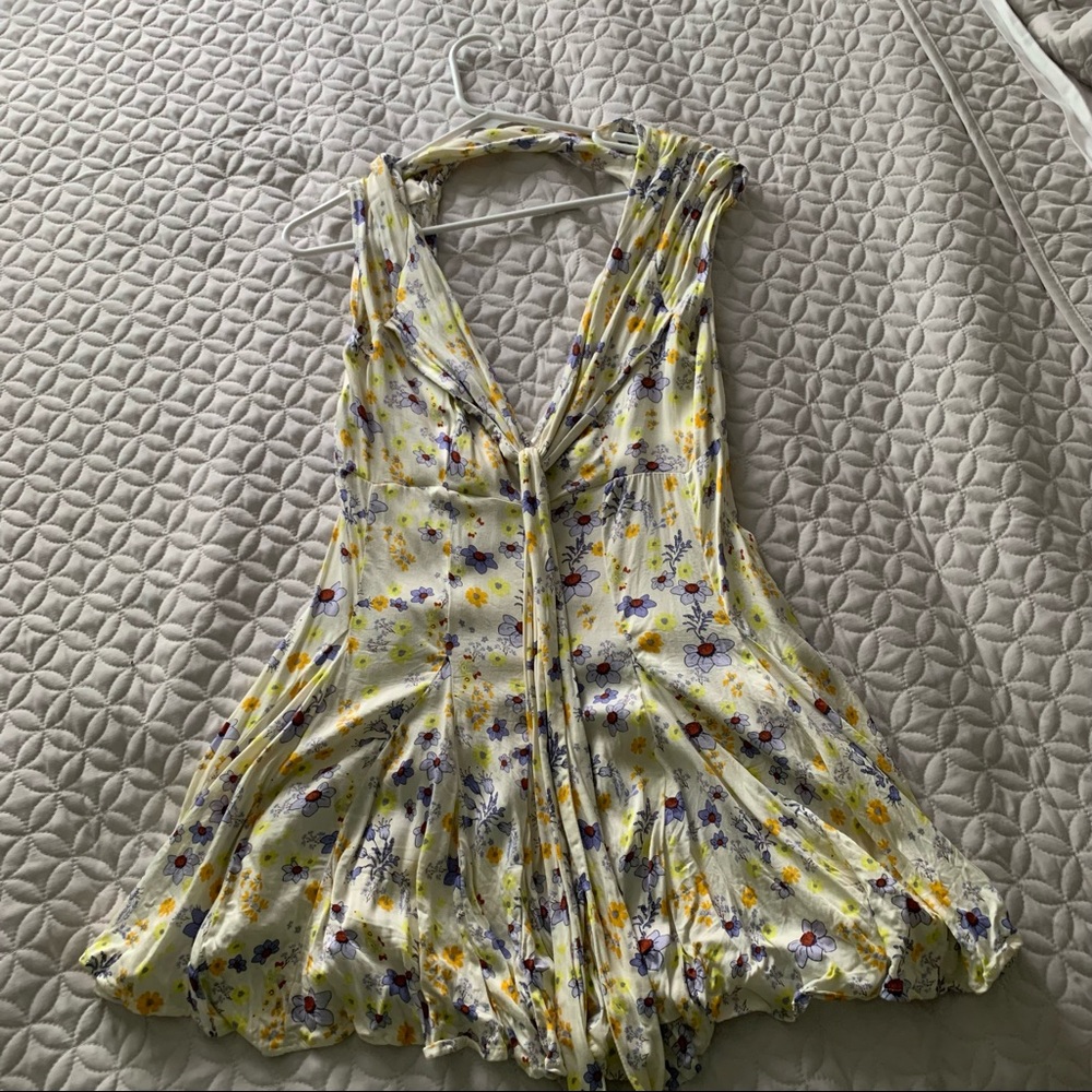 FREE PEOPLE
Women's White It Takes Two Wrap Dress. Size small. New no tags - Picture 7 of 7